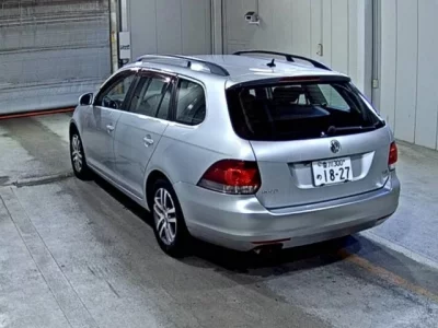 Volkswagen GOLF VARIANT