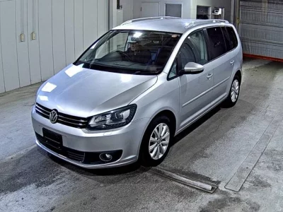 Volkswagen GOLF TOURAN