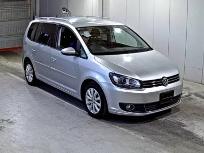Volkswagen GOLF TOURAN