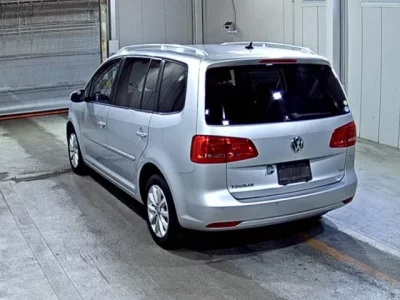 Volkswagen GOLF TOURAN