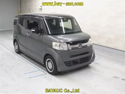 Honda N BOX SLASH
