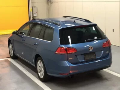 Volkswagen GOLF VARIANT
