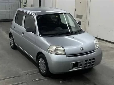 Daihatsu Esse