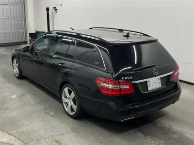 Mercedes-Benz E CLASS WAGON