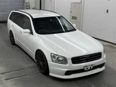 Nissan STAGEA