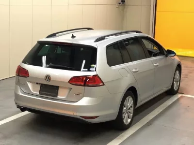Volkswagen GOLF VARIANT