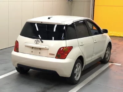 Toyota IST