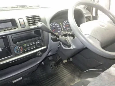 Mazda BONGO VAN