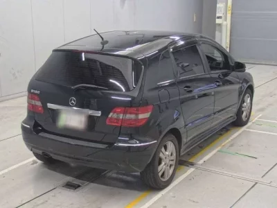 Mercedes-Benz B CLASS