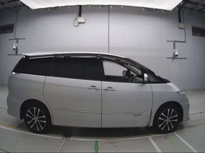 Toyota ESTIMA HYBRID