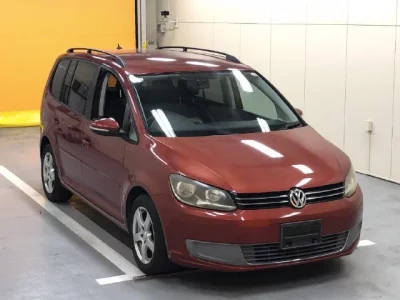 Volkswagen GOLF TOURAN