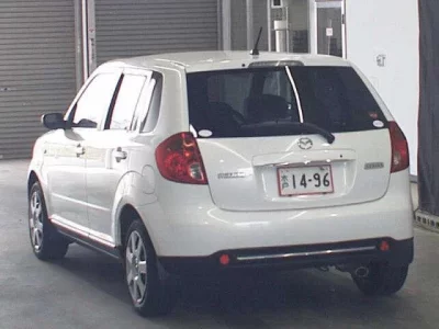 Mazda VERISA