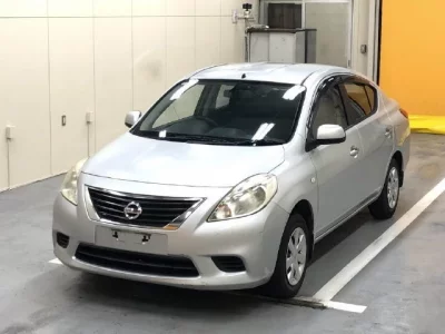 Nissan TIIDA LATIO