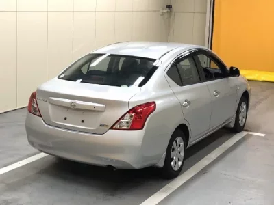 Nissan TIIDA LATIO