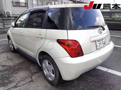 Toyota IST