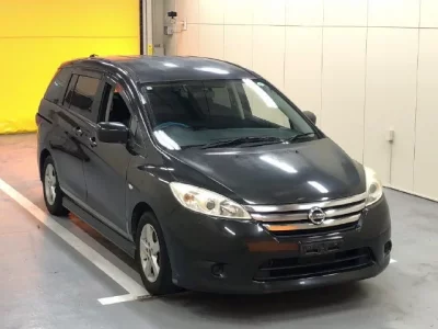 Nissan LAFESTA