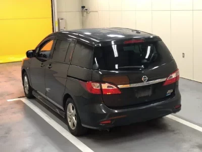 Nissan LAFESTA