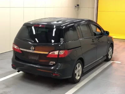 Nissan LAFESTA