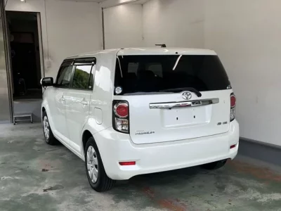 Toyota COROLLA RUMION