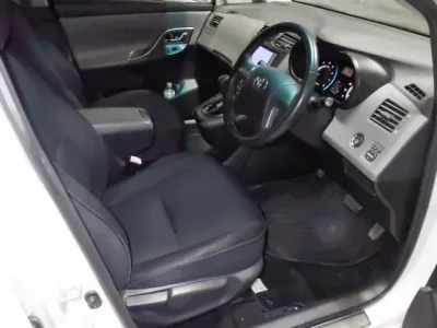Toyota MARK X ZIO