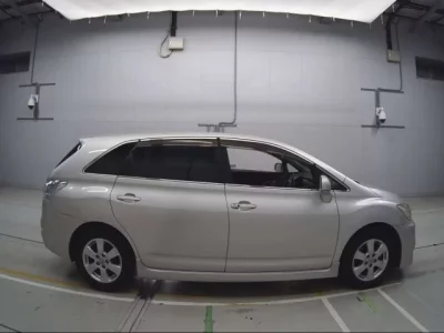 Toyota MARK X ZIO