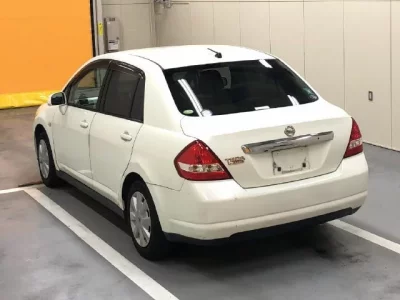 Nissan TIIDA LATIO