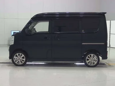 Nissan CLIPPER RIO