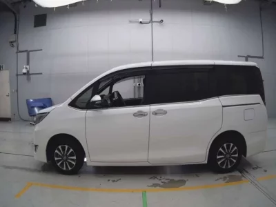 Toyota ESQUIRE