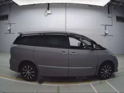 Toyota ESTIMA HYBRID
