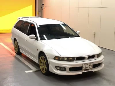 Mitsubishi LEGNUM