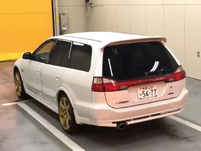 Mitsubishi LEGNUM