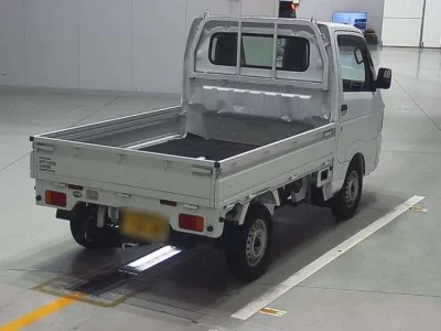Nissan CLIPPER TRUCK