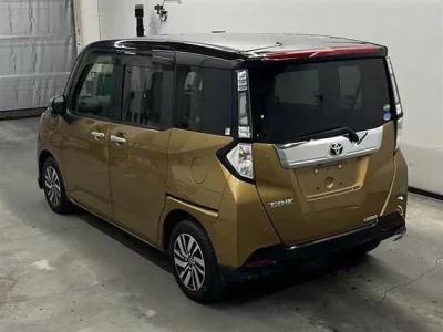 Toyota TANK