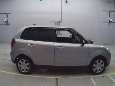Mazda VERISA