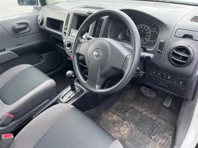 Nissan AD