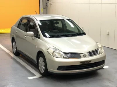 Nissan TIIDA LATIO