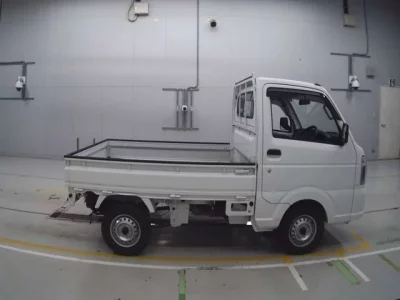 Nissan CLIPPER TRUCK