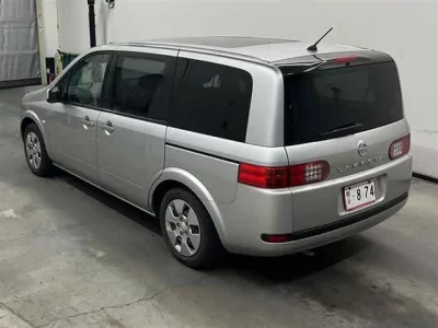 Nissan LAFESTA