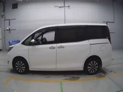 Toyota ESQUIRE