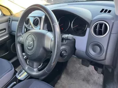 Mazda VERISA