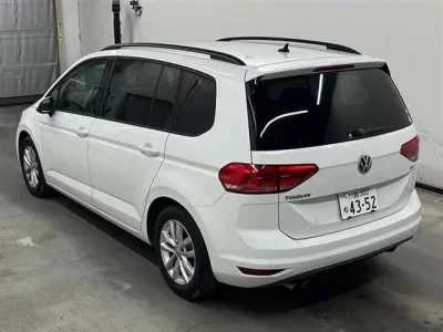Volkswagen GOLF TOURAN