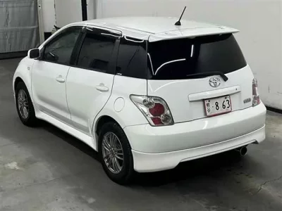 Toyota IST