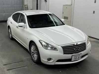 Nissan FUGA