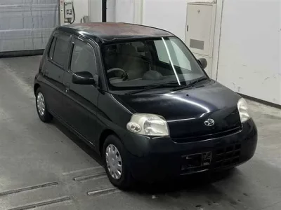 Daihatsu Esse