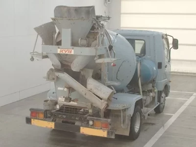 Mitsubishi FUSO FIGHTER