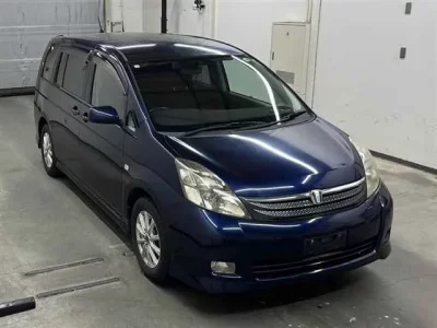 Toyota ISIS