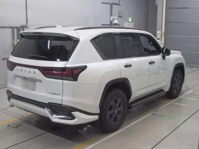 Lexus LX