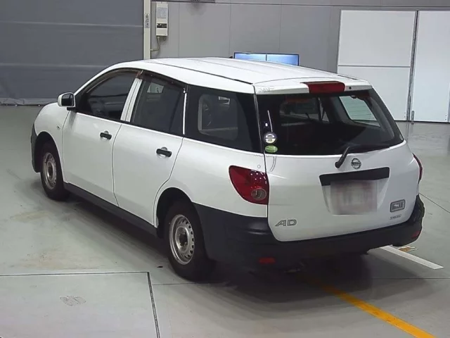 Nissan AD