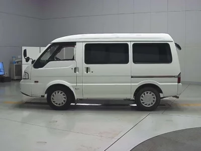 Mazda BONGO VAN