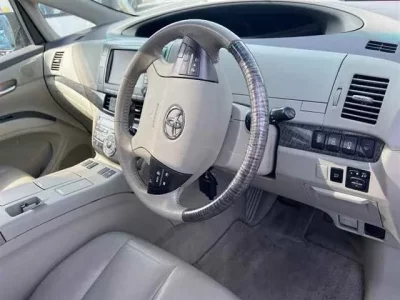 Toyota ESTIMA HYBRID